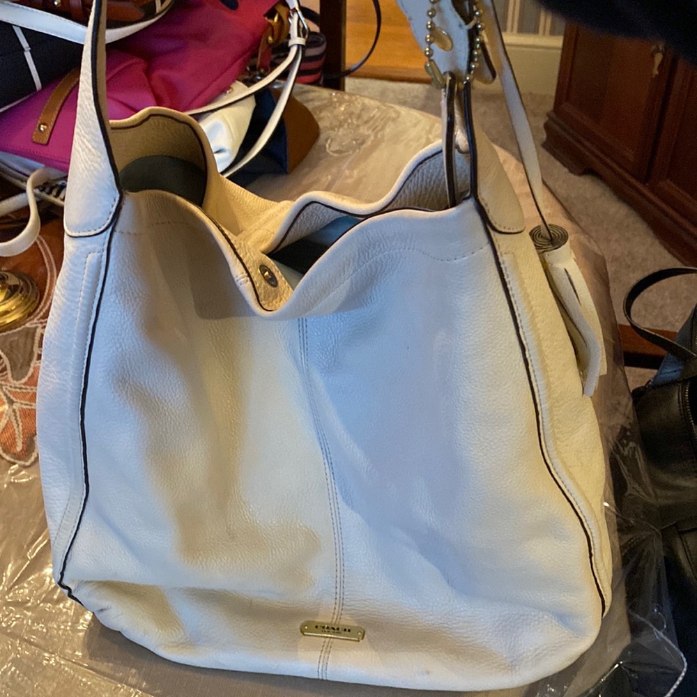 Beige coach shoulder bag
